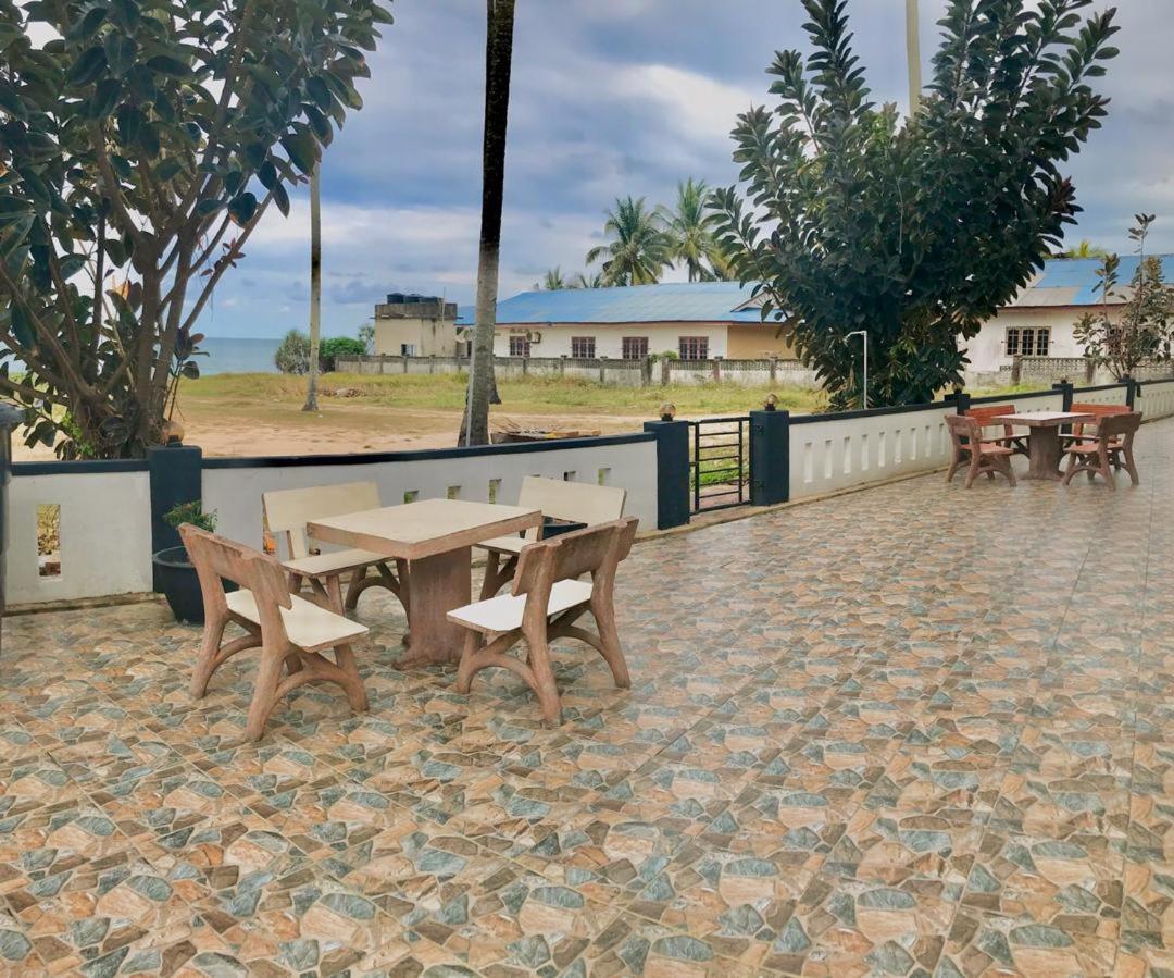 Aqil Beach Inn マラン エクステリア 写真